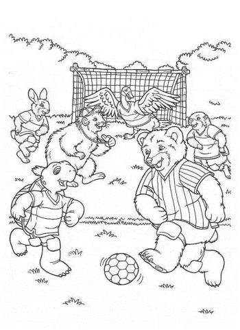 Звери играют в футбол