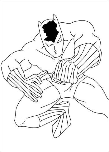 Черная пантера сидит