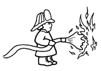 Пожарный тушит огонь